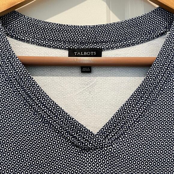 TALBOTS V Neck Blouse Sz MED Blue White Pullover Stretch Casual Shirt Nautical - Picture 2 of 7
